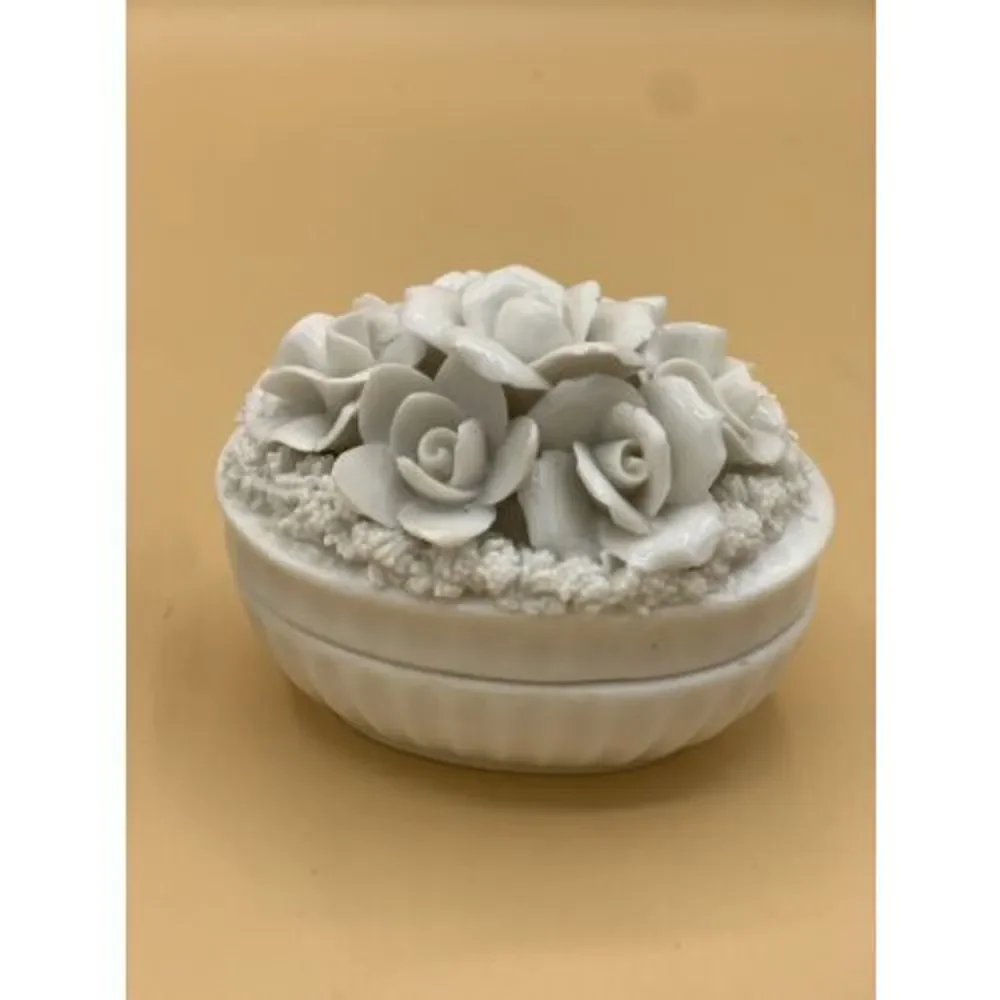 Vintage DEZINE Hand painted Applied Roses and Japan Flowers Trinket Box